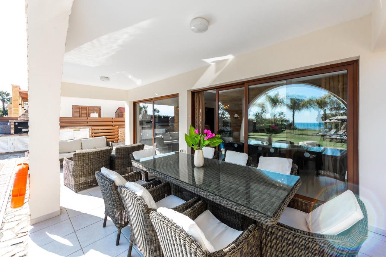Sea Front Oceanus H2 By Ezoria Villas Ayia Napa Exterior photo