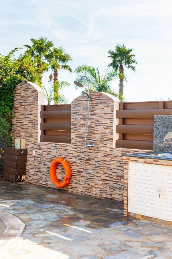 Sea Front Oceanus H2 By Ezoria Villas Ayia Napa Exterior photo
