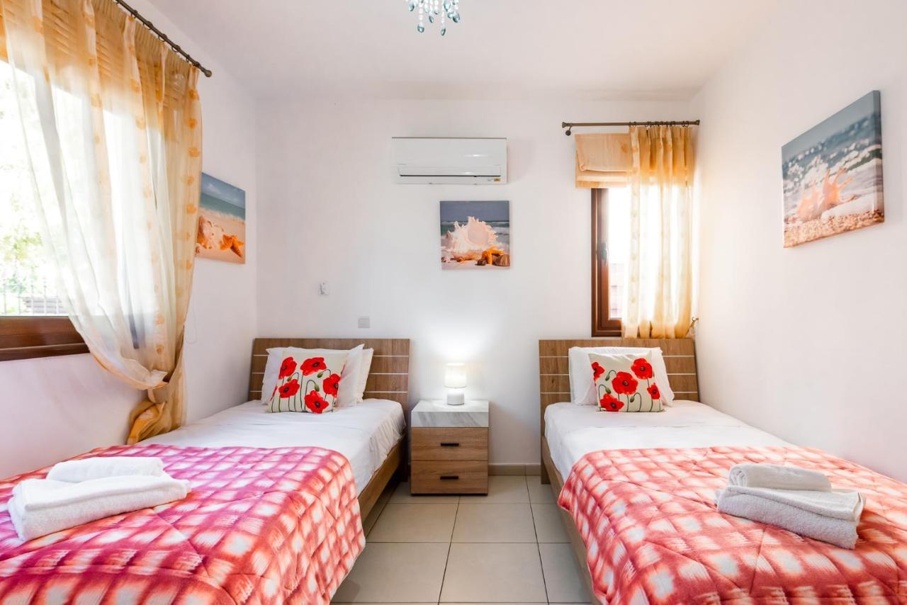 Sea Front Oceanus H2 By Ezoria Villas Ayia Napa Exterior photo