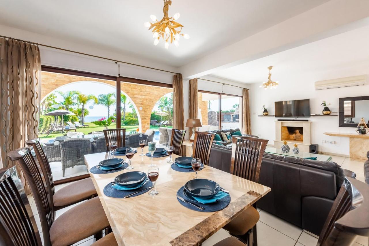 Sea Front Oceanus H2 By Ezoria Villas Ayia Napa Exterior photo